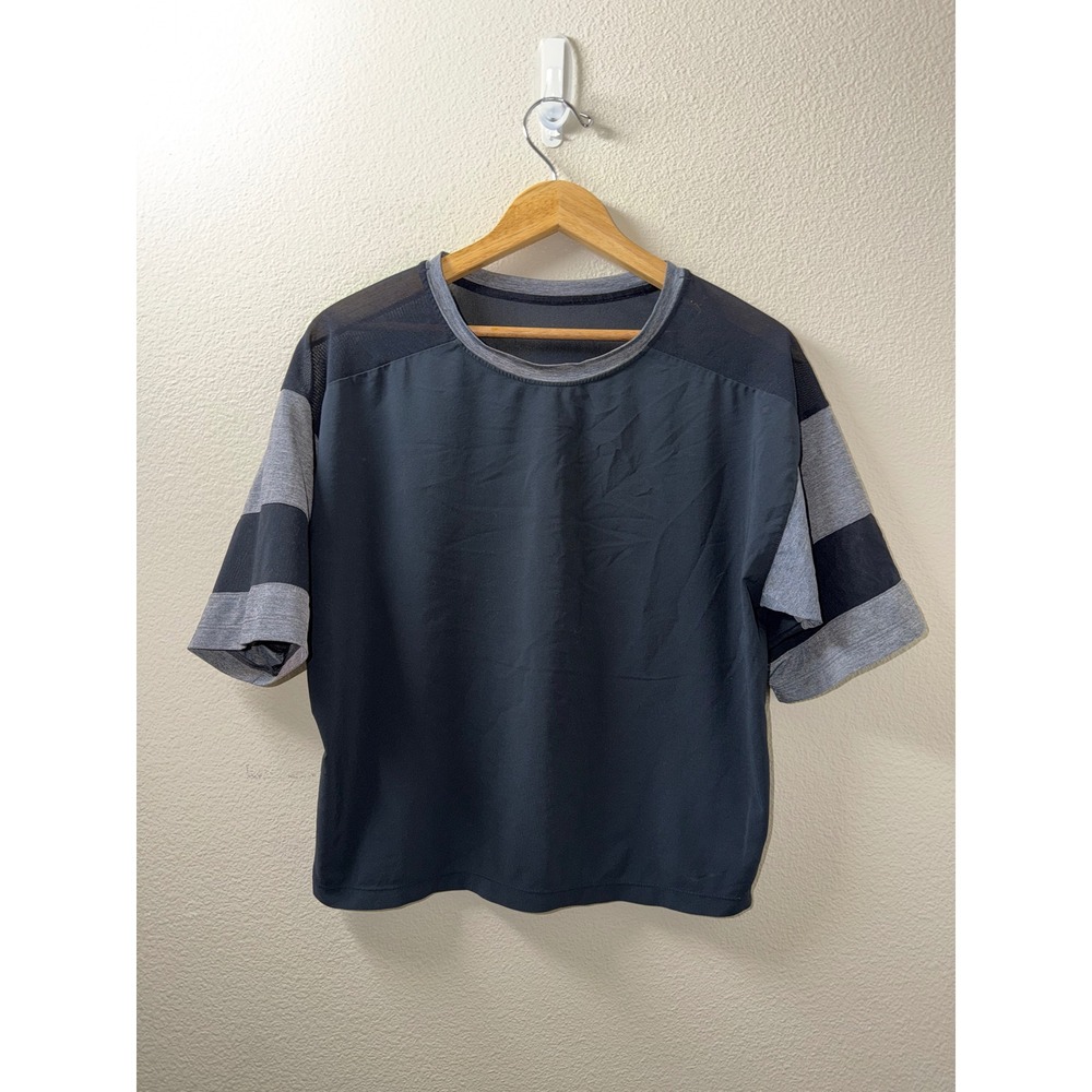 Women's Nike Drifit Shirt Size Small